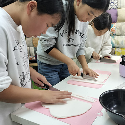 Making Udon from scratch